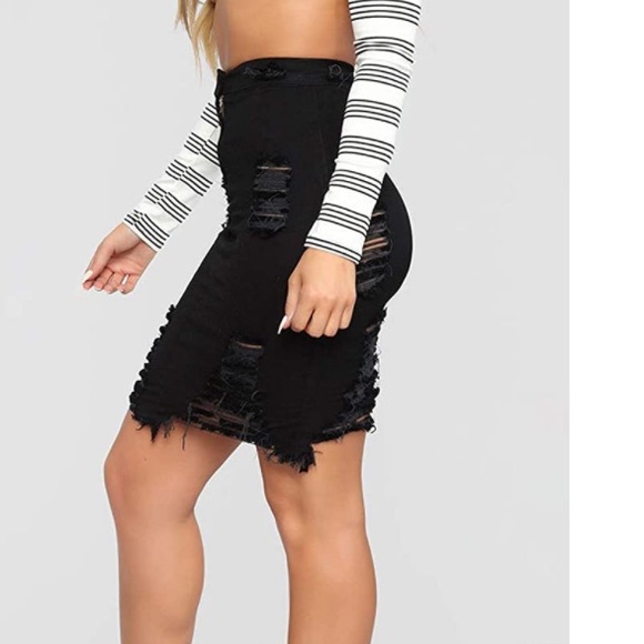 Women's Bodycon Ripped Denim Skirt - Picture 7 of 7